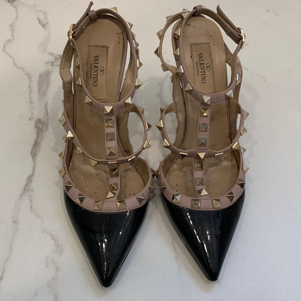 Valentino Garavani Black Patent & Nude Rockstud T-Strap Pumps